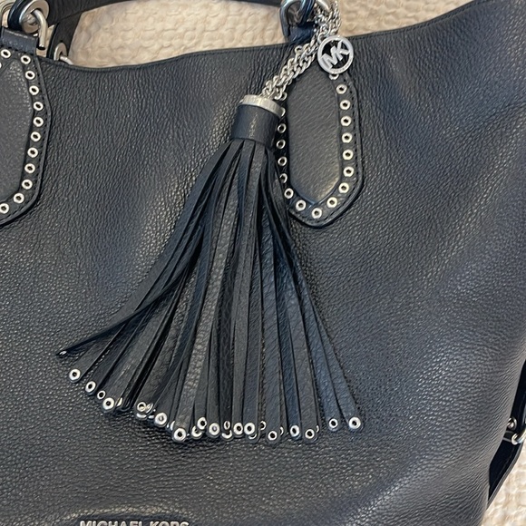 Michael Kors Brooklyn Large Pebbled Leather Convertible Satchel - Picture 6 of 16